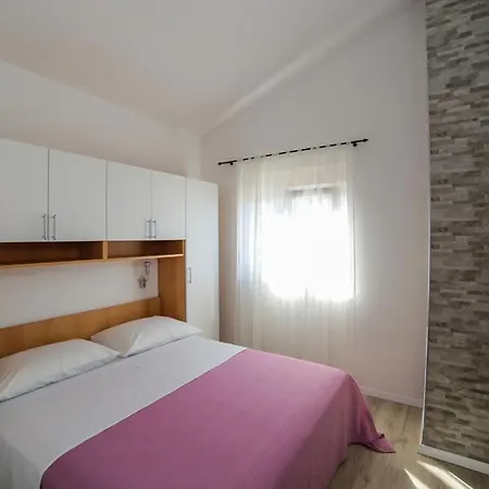 Beachfront Gradac 4414-2 Apartmán Gradac (Split-Dalmatia)