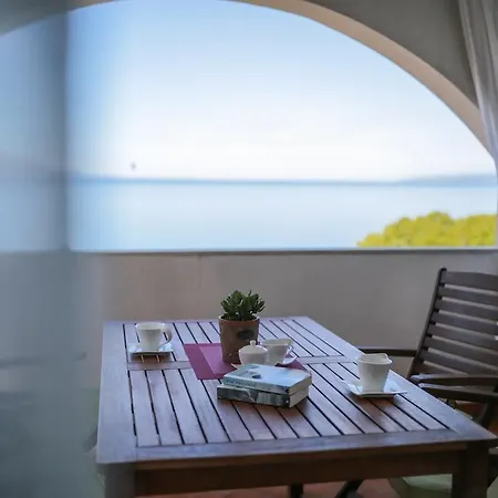 Beachfront Gradac 4414-2 Gradac (Split-Dalmatia)