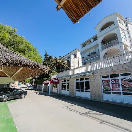 Beachfront Gradac 4414-2 Apartmán *