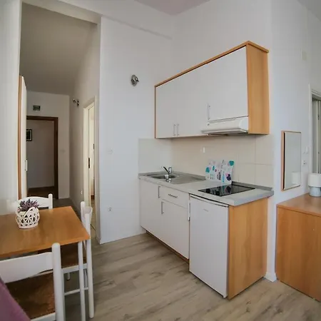Beachfront Gradac 4414-2 Apartmán Gradac (Split-Dalmatia)