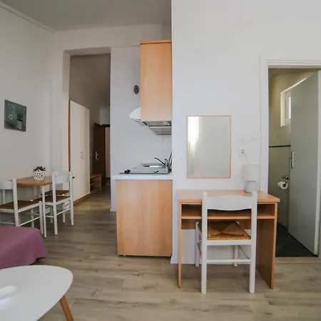 Apartmán Beachfront Gradac 4414-2 *